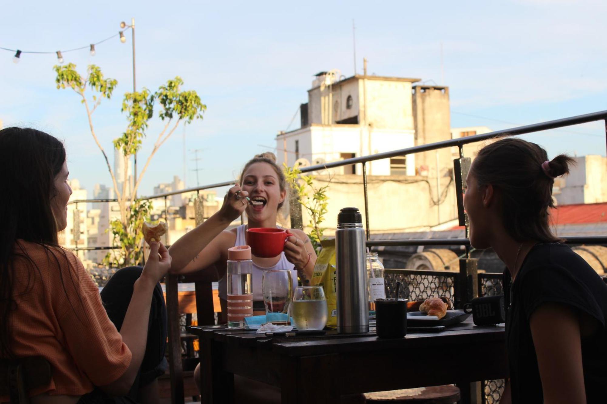Parla Hostel บัวโนสไอเรส ภายนอก รูปภาพ