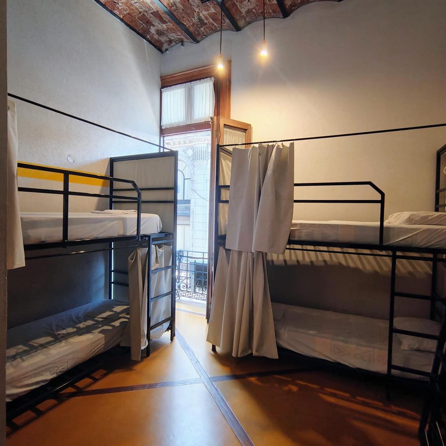 Parla Hostel บัวโนสไอเรส ภายนอก รูปภาพ